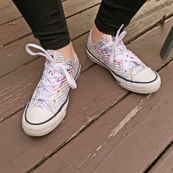 Converse Chuck Taylor All Star Ox "All Of The Stars" Women's Shoes White-Black 6 - Picture 2 of 10